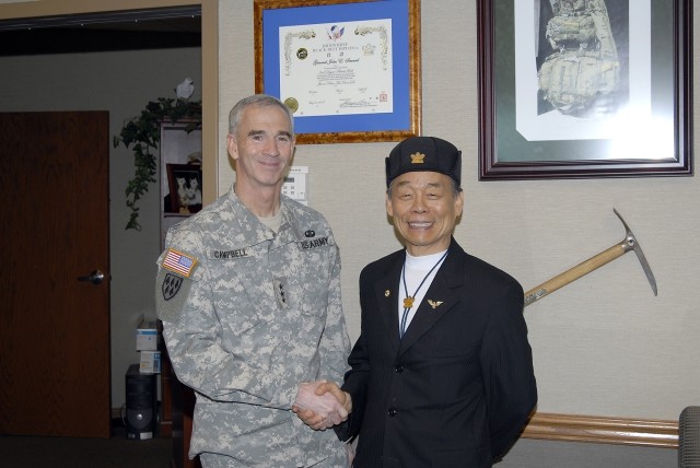 LTG Campbell and Master Rhee