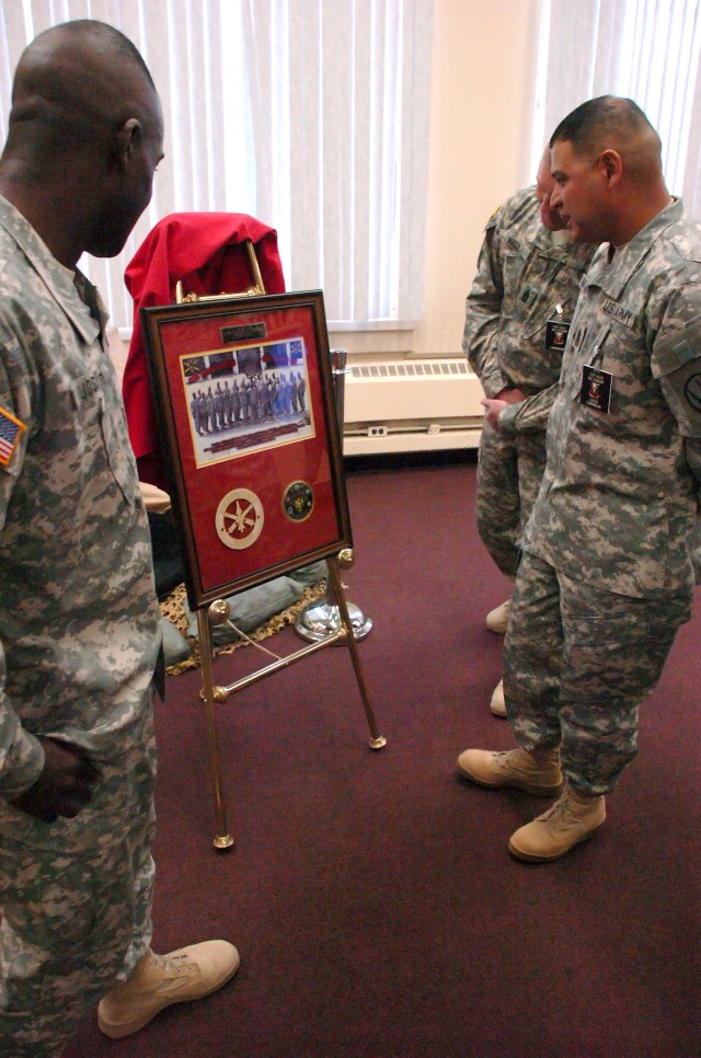 Students view Blankenbeclr plaque