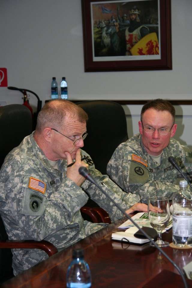 21st TSC Commander visits 405th Army Field Support Brigade