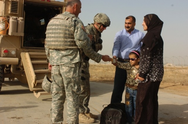Iraqi Girl Travels to U.S. in Effort to Repair Vision