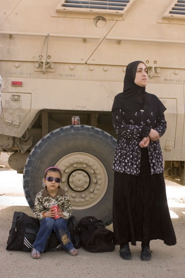 Iraqi Girl Travels to U.S. in Effort to Repair Vision