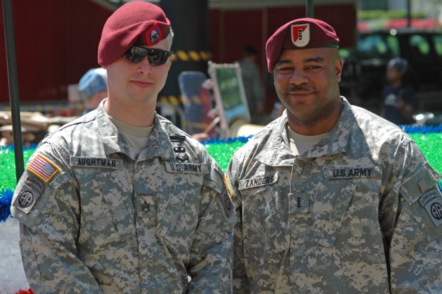 Bronze Star Recipients Lead Memorial Day Parade