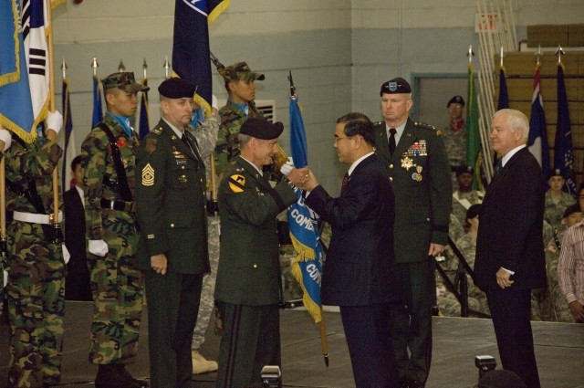 General Sharp takes command of UNC/CFC/USFK