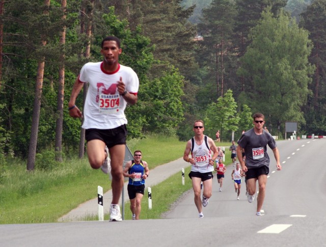 Army in Europe 10-Miler team set