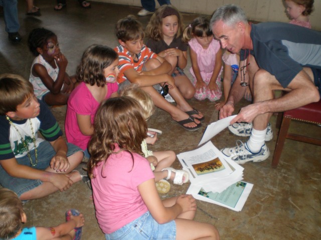 CG reads Army Birthday story to children
