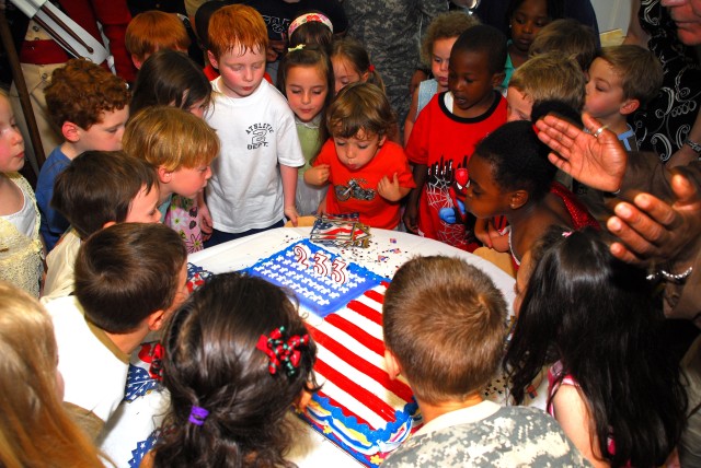 Secretary Begins Army Birthday With Myer Youth