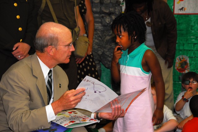 Secretary Begins Army Birthday With Myer Youth