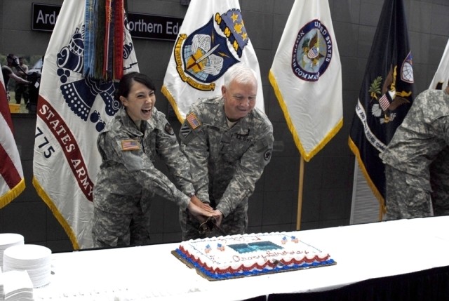 SMDC/ARSTRAT And NORTHCOM Celebrate The Army's 233rd Birthday In ...