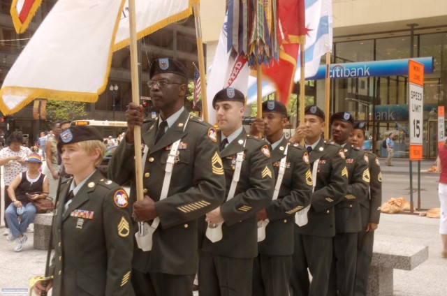Soliders post the colors at Chicago&#039;s Army Bithday Celebration