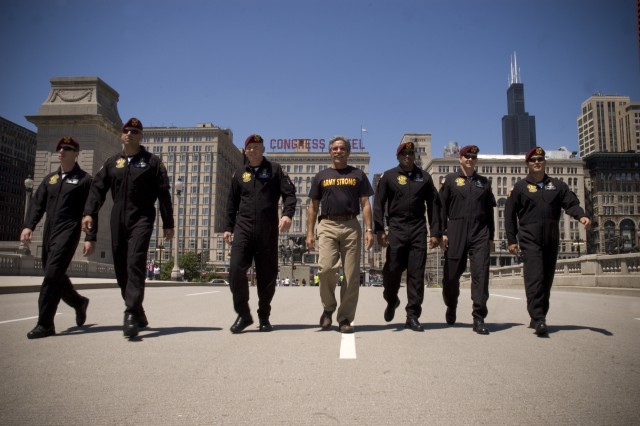 Geraldo Rivera helps celebrate Army Birthday with the Golden Knights in Chicago