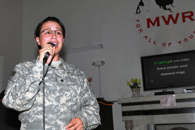 Servicemembers, civilians belt it out to see who has best vocals