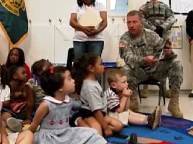 Sgt. Maj. of the Army Reads to Students
