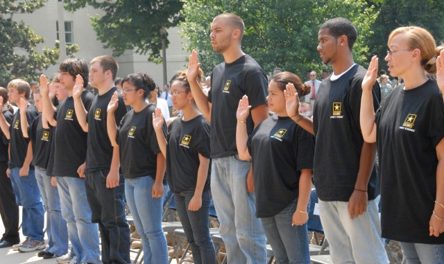 Army Recruiter Assistance Program Launches