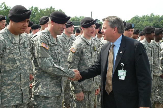 Thanking the Soldiers