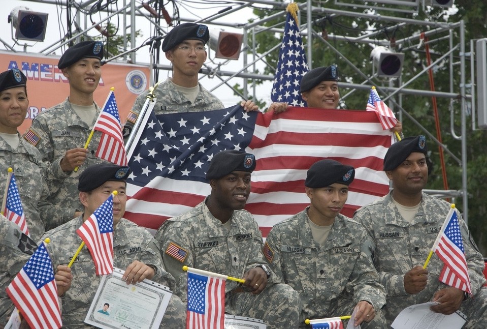 17 Yongsan Soldiers become U.S. citizens July 4th | Article | The