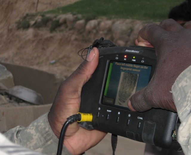 Field reps support Soldiers using devices that determines an individual&#039;s identity