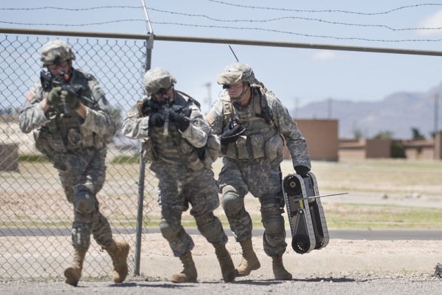 Congressmen visit Ft. Bliss
