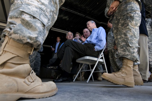 Congressmen visit Ft. Bliss