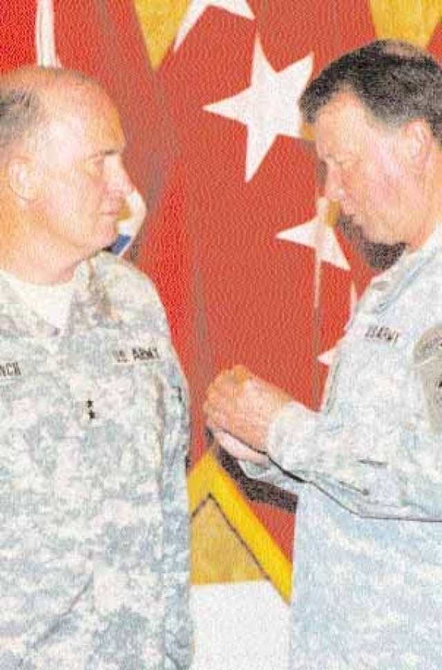 Maj. Gen. Lynch award