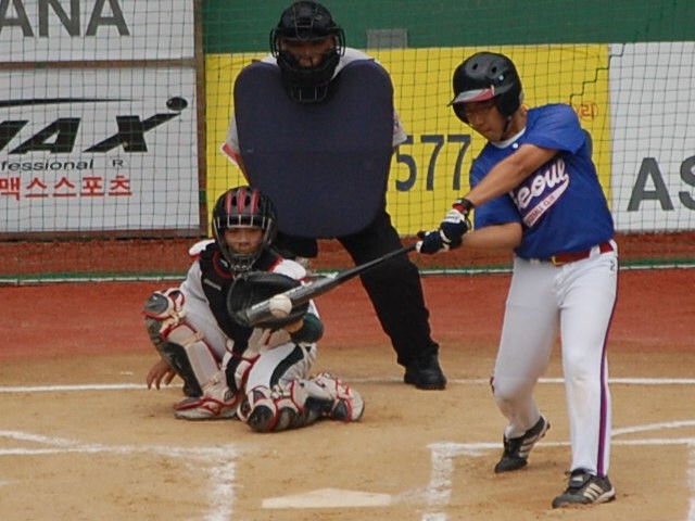 Seoul Baseball Club homer