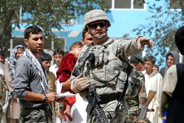 National Guard, British Soldiers Aid Afghans
