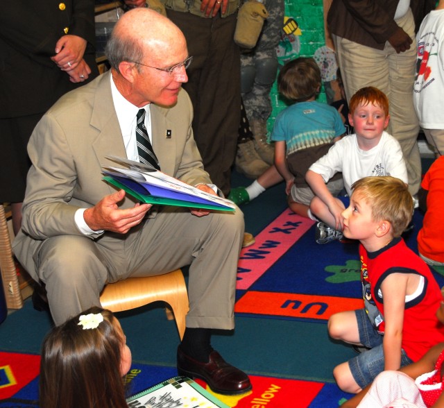 Secretary begins Army Birthday week with Myer Youth