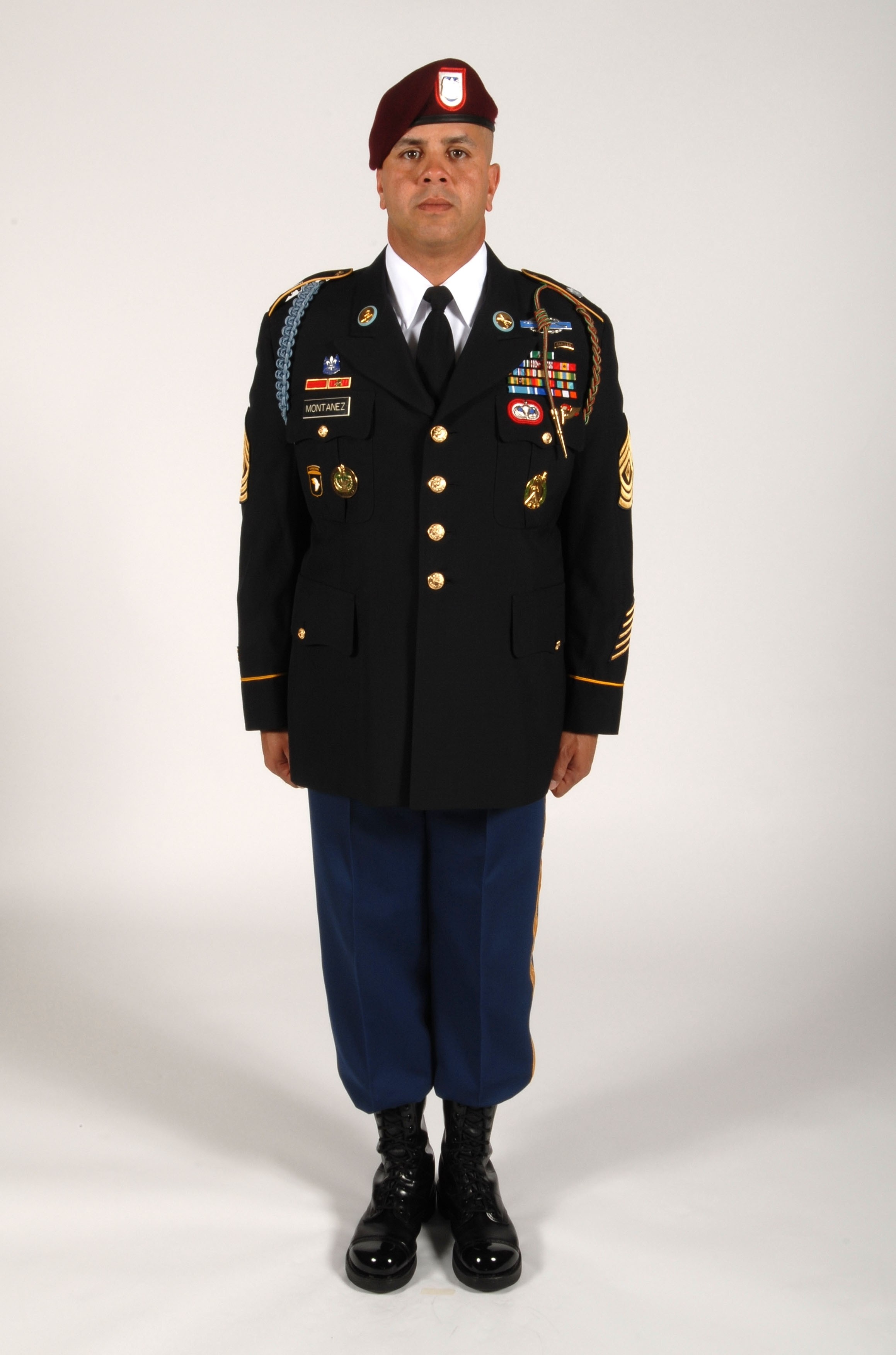 army enlisted dress uniforms