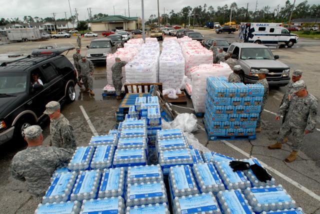 Mississippi Guardsmen Provide Aid to Gulfport Residents