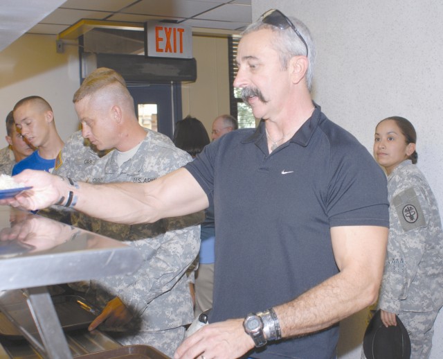 Fort Eustis goes country