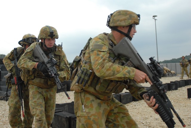 Australians train on U.S. MOUT site