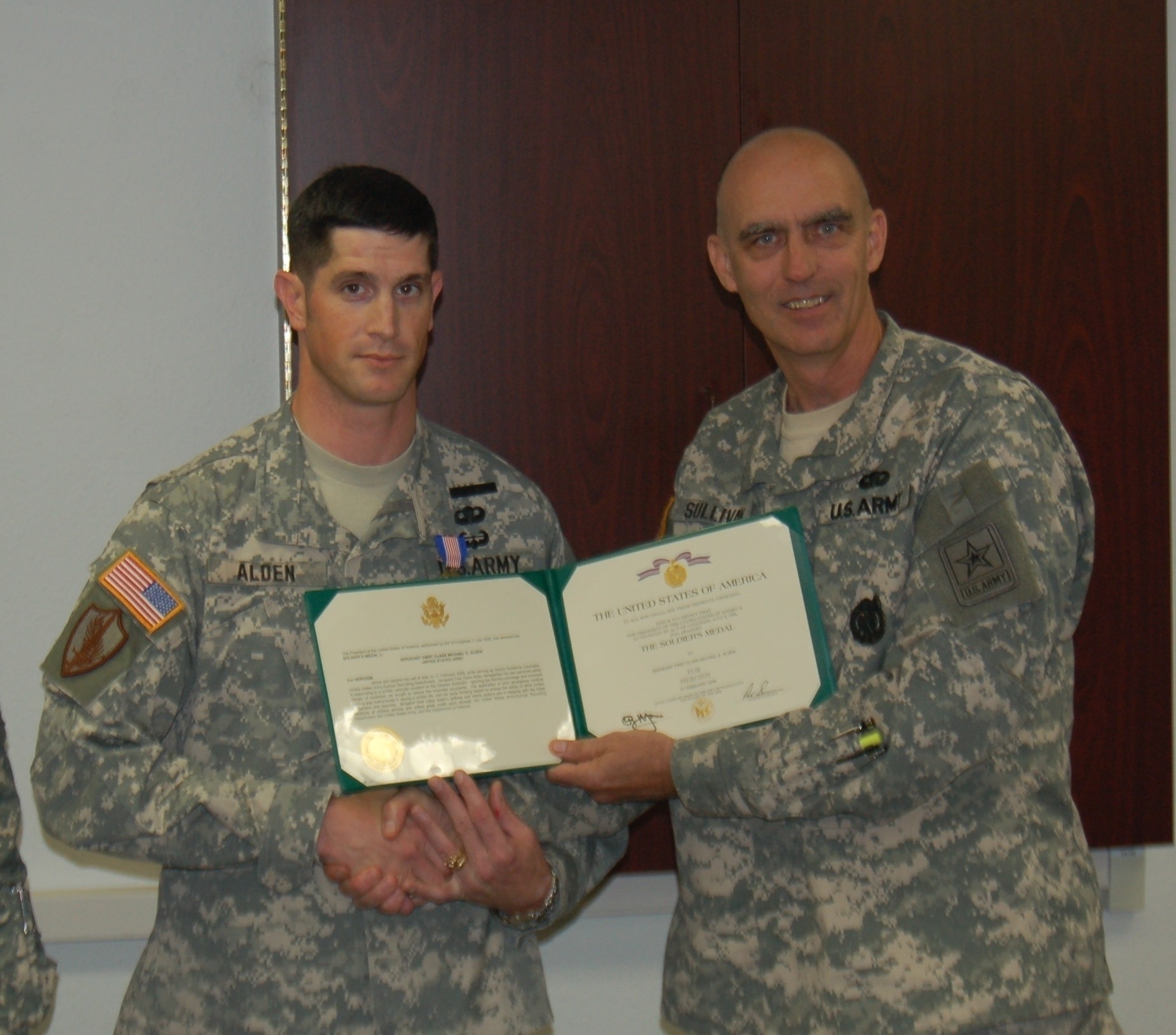 Recruiter earns Soldier's Medal for lifesaving actions on German ...