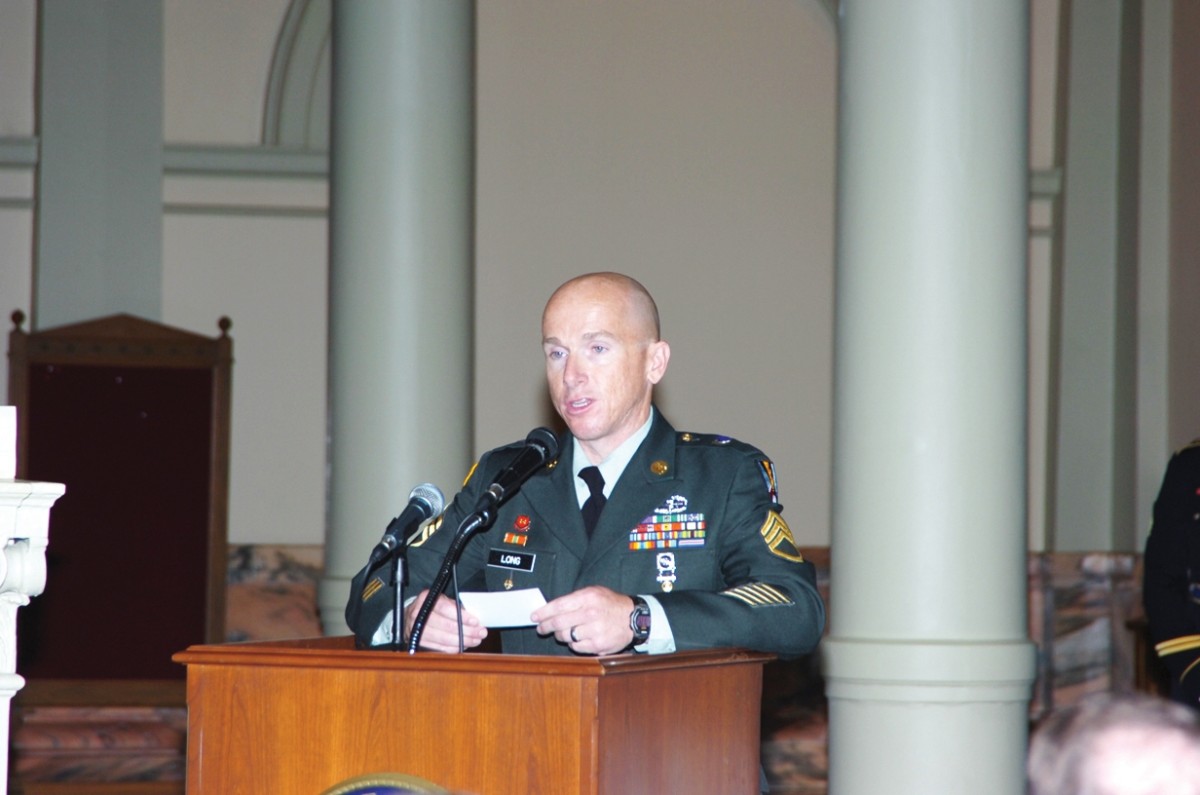 Wounded warrior shares trauma, gets specialized care (Fort McPherson