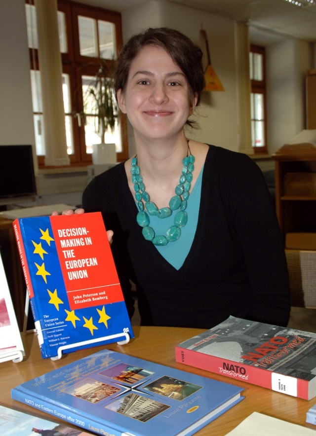 Marshall Center librarian wins national honors