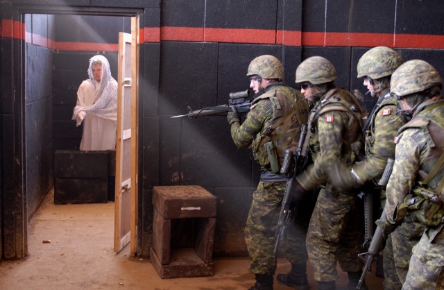 Canadian Soldiers, U.S. Shoothouse
