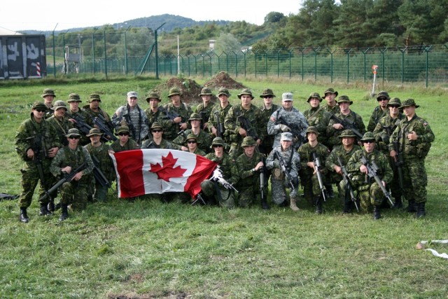 Canadians integrate U.S. Soldiers into training