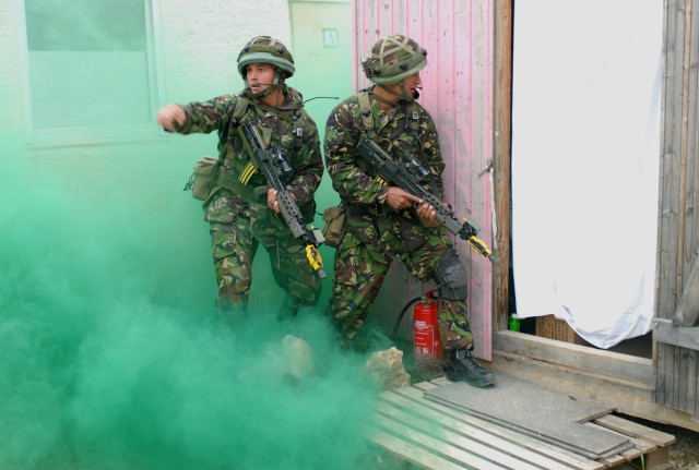 Welsh Guards train at JMRC during CS08