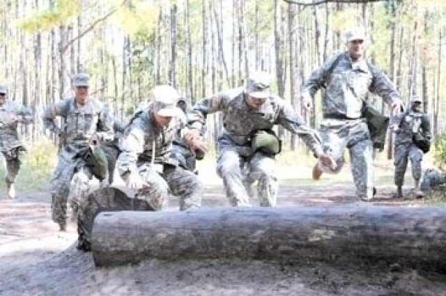1BCT Trains for CCMRF