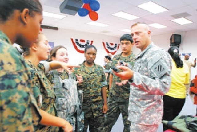 Soldiers Share Experience With Students