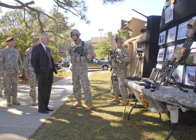 SECDEF speaks with 4th PSYOP Group Soldiers