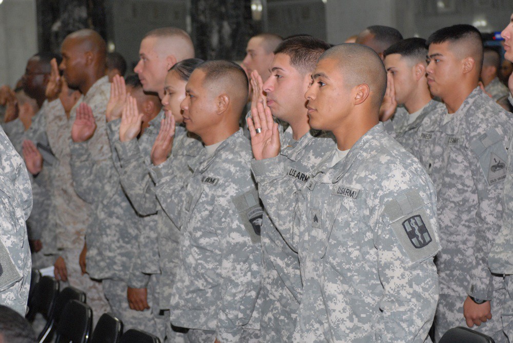 Troops in Iraq become U.S. citizens on election day | Article | The ...