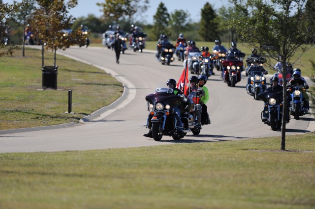 &#039;Phantom Thunder&#039; Promotes Motorcycle Safety, Honors Veterans