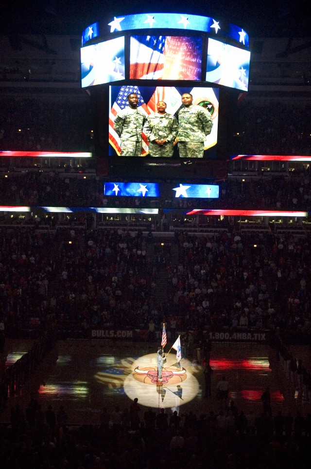 Soldier Recognized during the Chicago Bulls Veterans Day Game