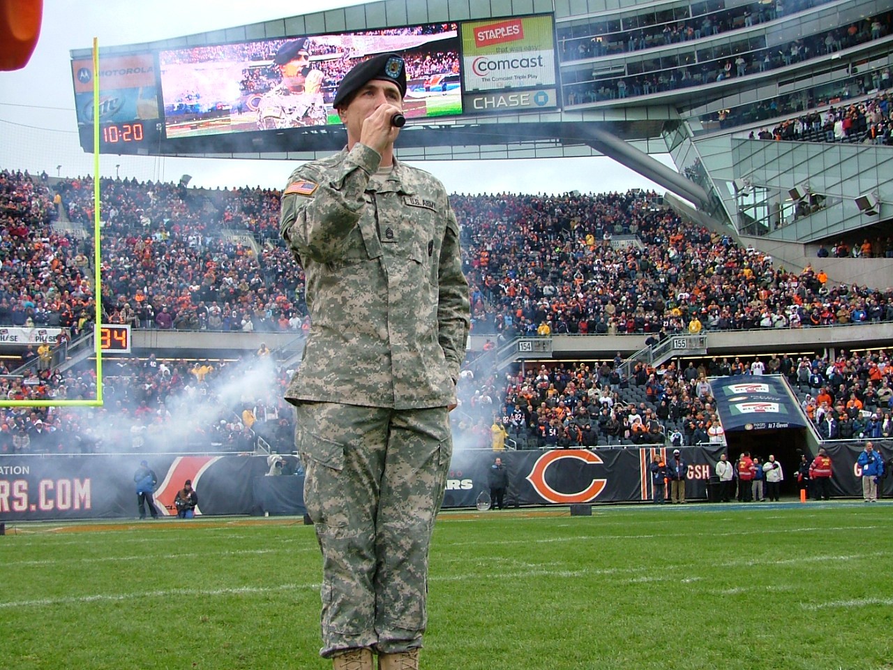 Military Service Members Recognized at Chicago Bears Veterans Day