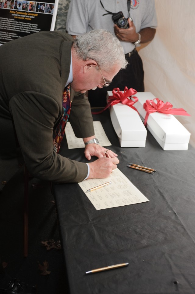 Quantico-Belvoir Business Alliance hosts Army Community Covenant ceremony