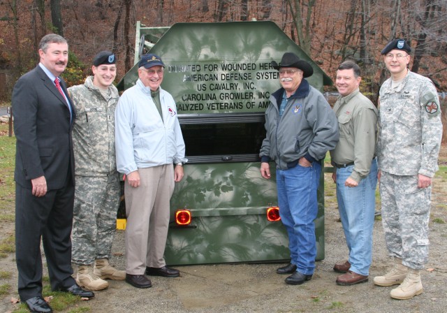 West Point receives hydraulic hunting stand