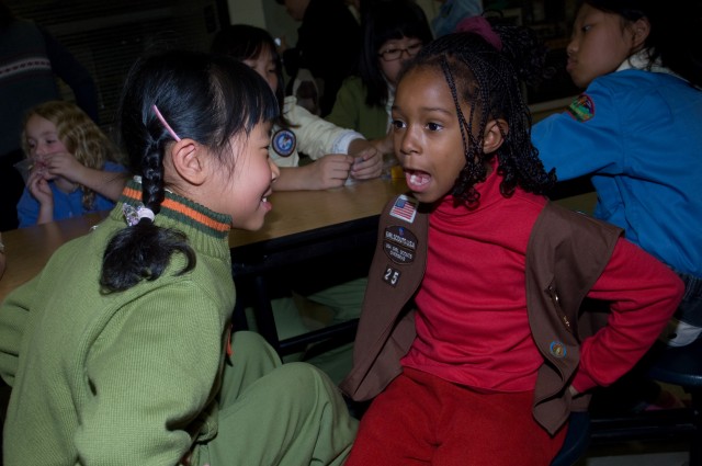 Girl Scouts work together to feed homeless