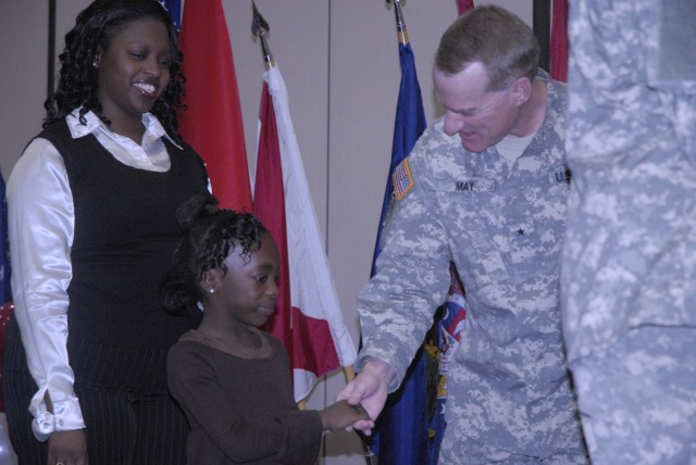 Army families recognized, honored for volunteerism