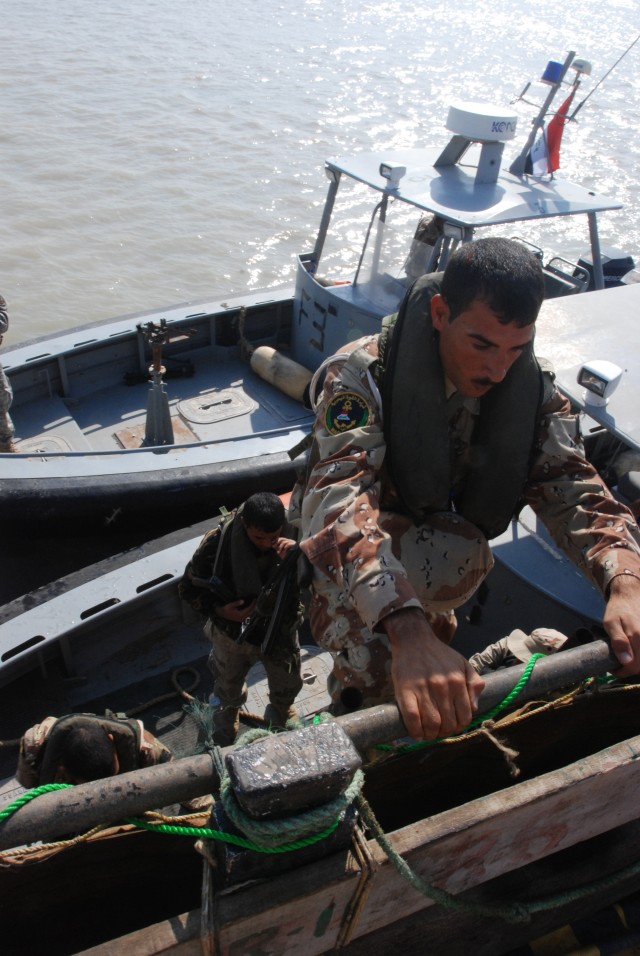 Iraqi marine training