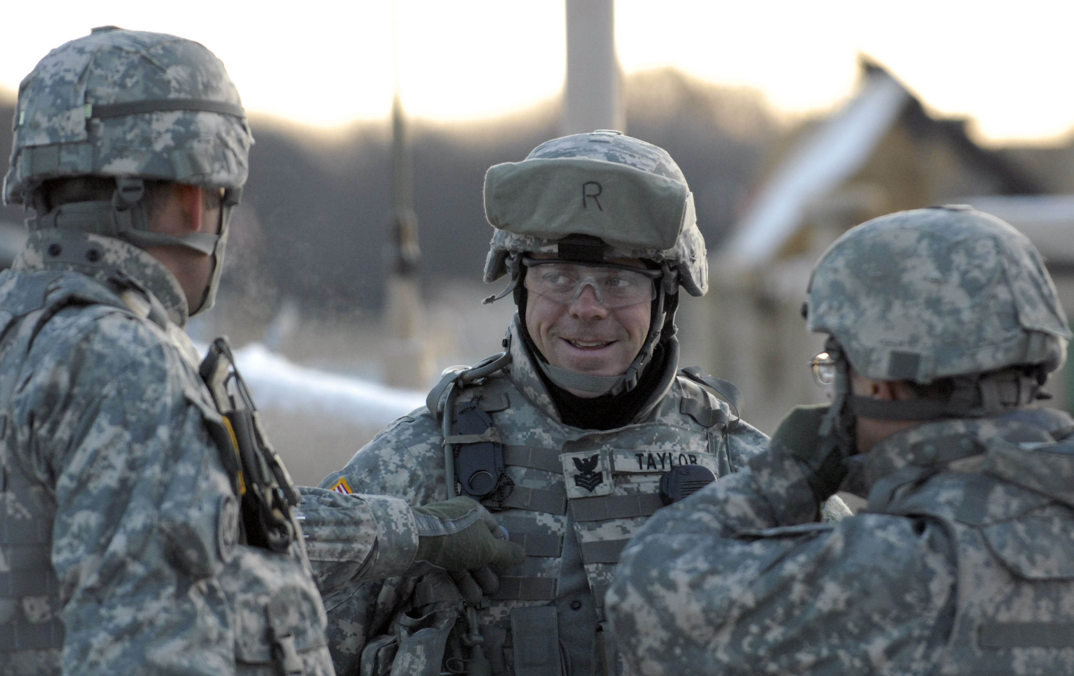 Army, Navy mesh to complete mission | Article | The United States Army