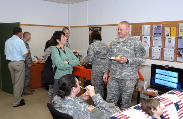 Warrior Transition Unit cadre provides motivation, morale while helping wounded Soldiers recuperate